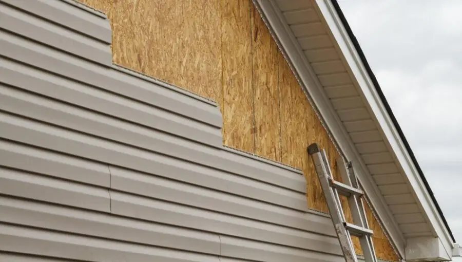 House Siding: Do It Yourself, Or Hire A Contractor?